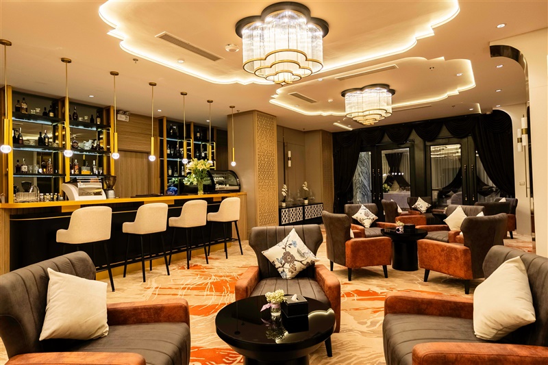 Café & Lounge Bar
