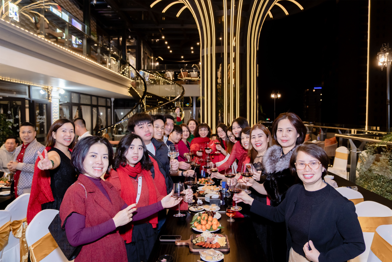Tiệc Hạ Long đón năm mới trọn vẹn tại FTE Hạ Long Hotel 